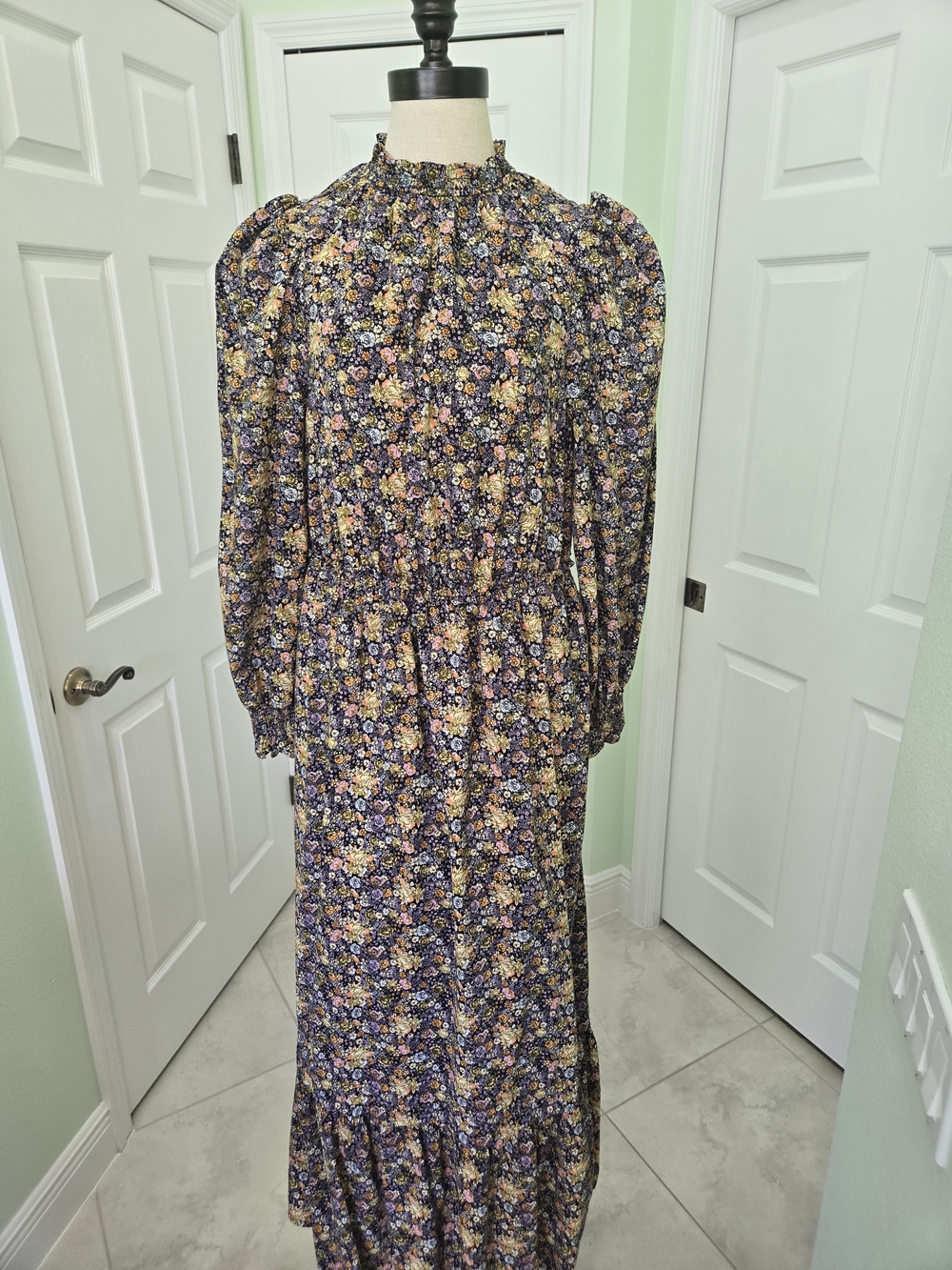 Universal Thread Victorian Prairie Natural Floral Ruffled Nk Maxi Dress Feminine